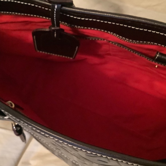 Dooney & Bourke Russell Bag Black - Picture 5 of 11